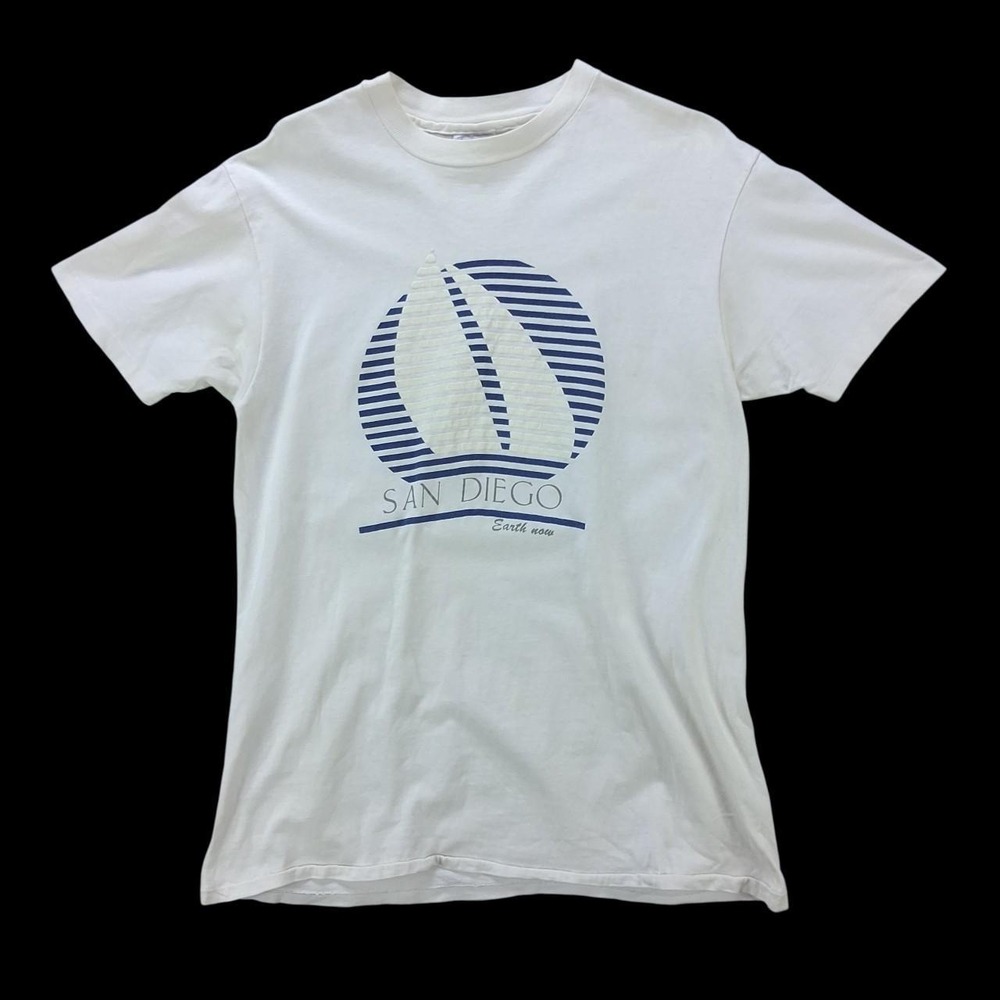 Vintage Hanes Beefy-T San Diego Sailboat Graphic T-Shirt Large Single Stitch USA